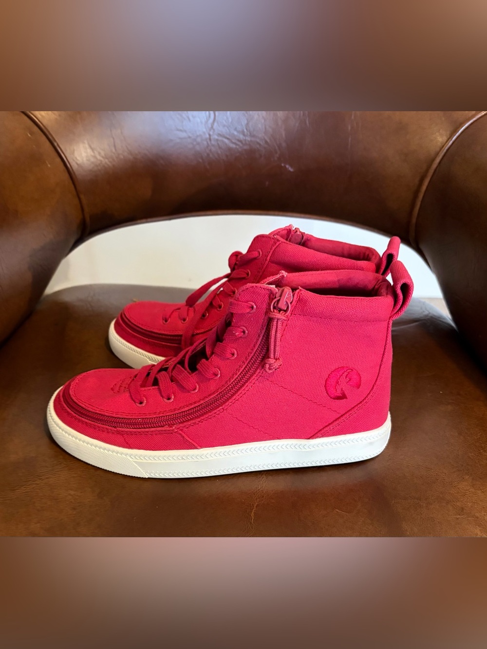 Billy Footwear Kids Fit High Top Red Canvas Shoes size 5 Full Wrap Zipper
